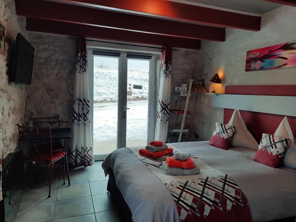 L'Echappee Tremoussante Bed and Breakfast Saint-Barthélemy-de-Vals Εξωτερικό φωτογραφία